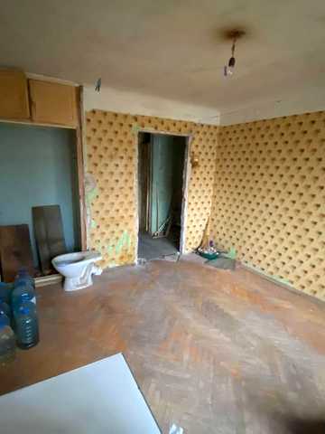 None 30000 USD