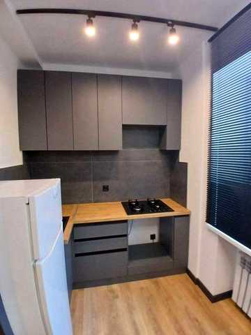 Продам 2-к кв. в центре | 50м2, 3/5, ремонт, 2 спальни, газ | м.Научная, м.Держпром