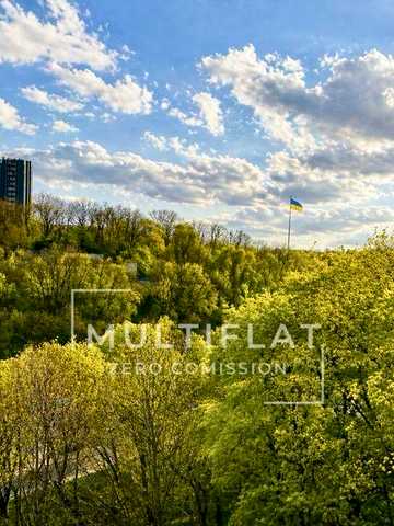 Pechersk Boutique Building • 170m & Terrace. Michurina Club House