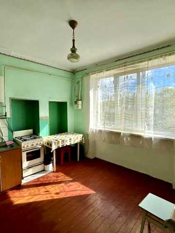 Продам 2-кімнатну квартиру 65 м2 Берегово Проспект Геологів