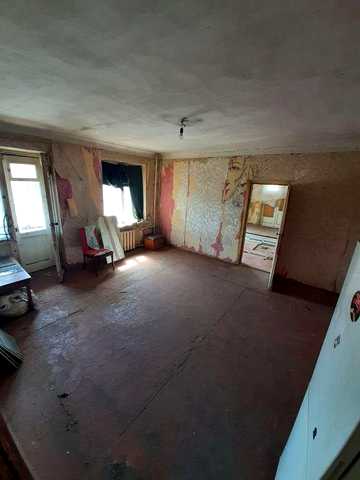 Продам ЦЕНТР  2Х.КВ 38000у.е без ремонта ЖК 2