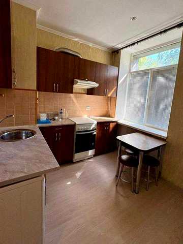 ПРОДАЖ 1 кімн. квартири, АО, 2/5, центр- вул. Комунарна