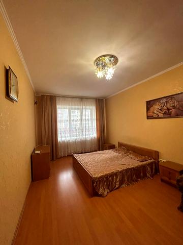 None 39000 USD