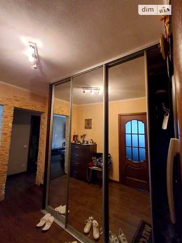 Продаж 3к Квартира Миколи Ващука вулиця
