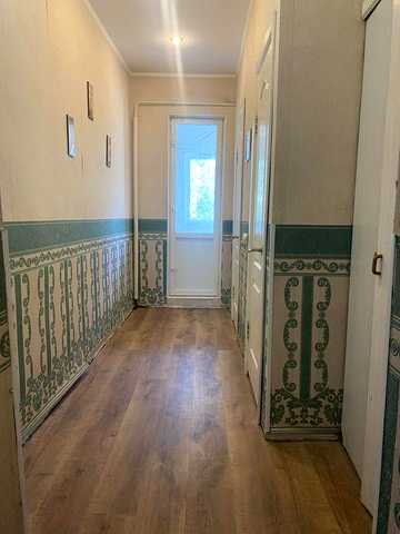 Продаж 2 - кімнатної квартири у Бакинському кв-лі, б.2