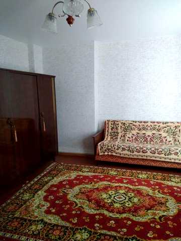 Продам 1 кімнатну квартиру в частному секторі  в центрі міста Лубни