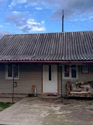 Продам житловий будинок з територією