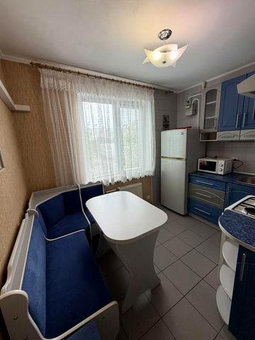 Оренда 1 кімнатної квартири на 1-2 місяці в ПЗР районі біля Делікату з ремонтом,меблі,техніка