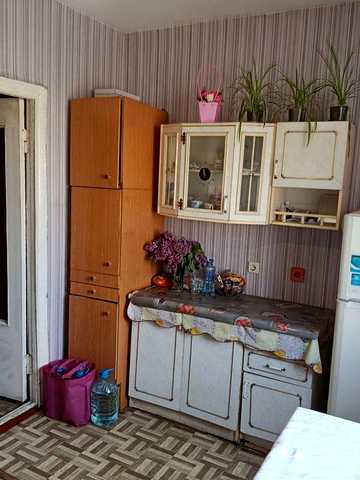 Дарницкая. Продам большую 3-х комнатную квартиру на Дарницкой.