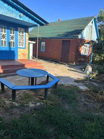 Продам будинок 85 м2 із земельною ділянкою