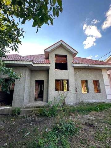 Продаж просторого будинку у Великій Мотовилівці!