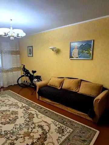 Продаж 3-кімнатної квартири з індивідуальним опаленням (р-н Алмазний).