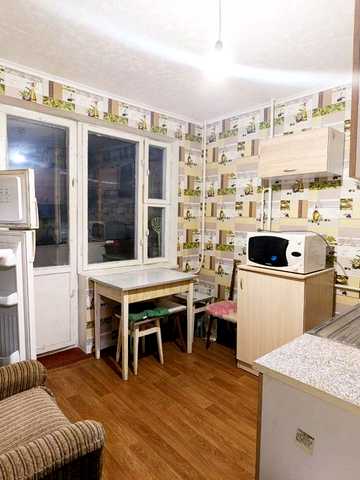 Братиславська вул., 44/2