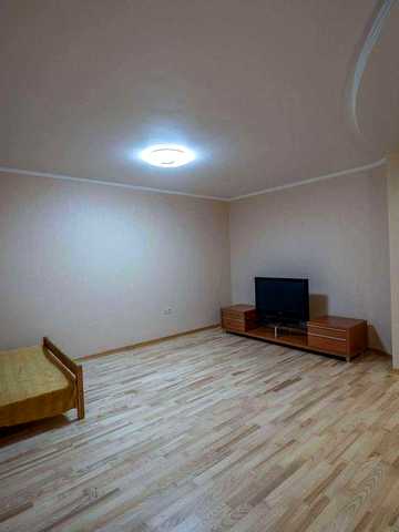 Здається 1-кімнатна квартира на пр.Миколи Бажана,1М