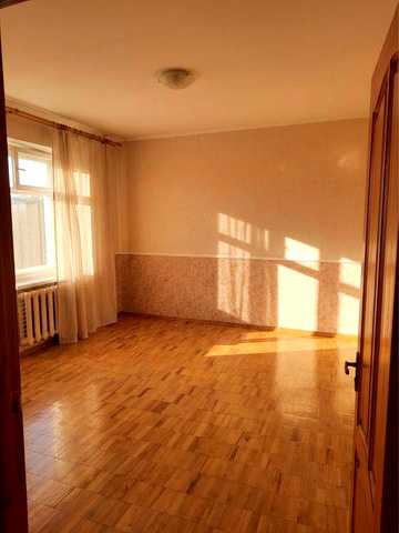 продаж 2х кімнатної квартири Дніпровський р-н вул. Райдужна 31