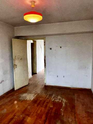Продам 3-комн квартиру, ул. Янгеля