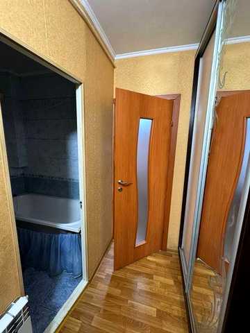 Продам двокімнатну квартиру по вулиці. Пересопницька 134 а 37 м. кв