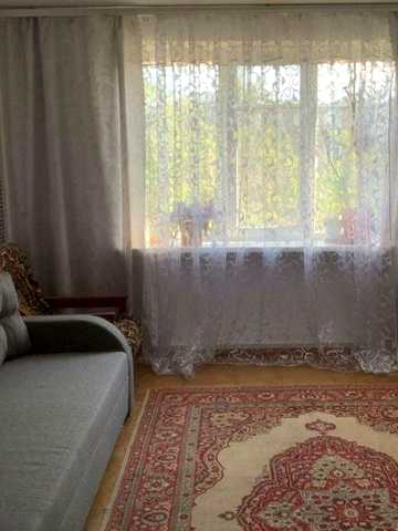 Сдам 2 комнатную квартиру.