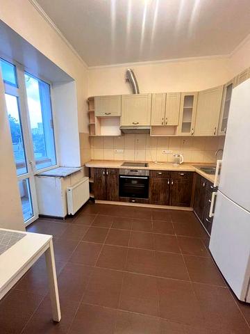 Сдам  просторную  2-ком. квартиру 76 м2. Алексеевка, пр. Победы, 66И . Метро Победа, Алексеевская, Шевченковский район, ЖК  Алексеевский