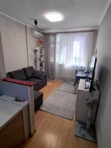Продаж 1к квартири Жамбила Жабаєва 22 Жк Будинок на Кузьмінській. Метро 15 хв пішки Сирець Нивки. У будинку власна котельня та підключено генератор. Жк Будинок на Кузьмінській