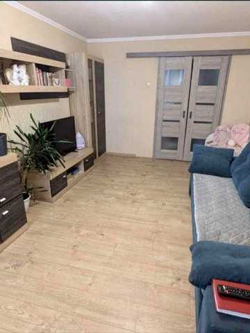 (3) Продам 2-кімнатну квартиру в Стрижавці 4432
