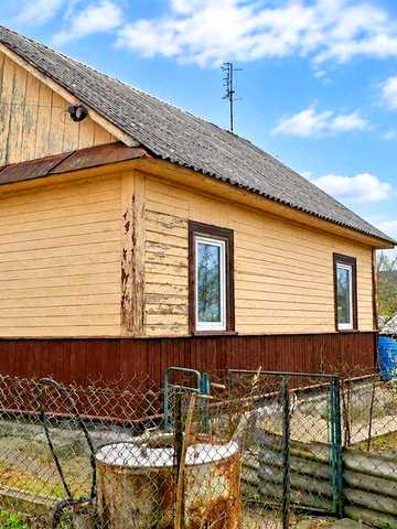 Продам будинок, гараж, земельну ділянку в смт.Клевань, Рівненський район.