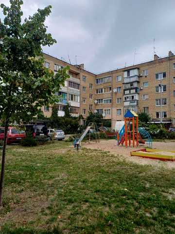 Оренда 2к в центрі міста! Газ, величезний засклений балкон 10 кв.м.
