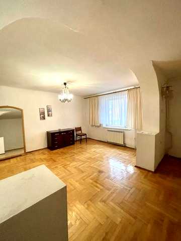 Продається трикімнатна квартира 90м2 в Бродах