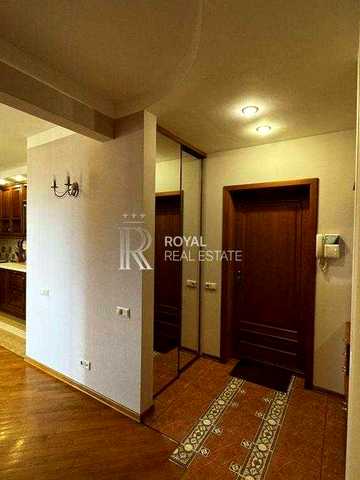 Продаж Квартира Київ Солом'янський район вул. Мокра 3 кімнати 105 м² 15 поверх Дизайнерський ремонт Панорамний вид Паркінг Метро 7 хв Охорона