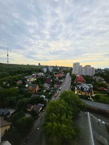 Сдам свою 2-комнатную квартиру в жк《 науковой》