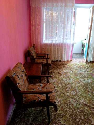 Сдам 1 к/к в Лесках, остановка Белая