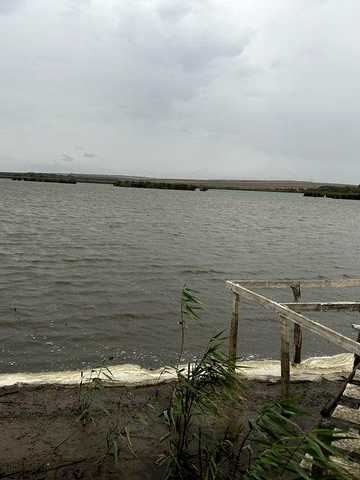Будинок Бобрик-2  біля річки.