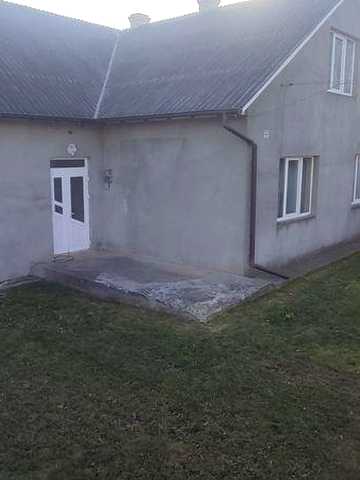 продаємо дім з 17 сотками, чернівецька обл місто герца) +торг