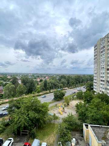 Продаж 1-кімнатної квартири,Троєщина, Деснянський район, єВідновлення, житлові сертифікати та інші.