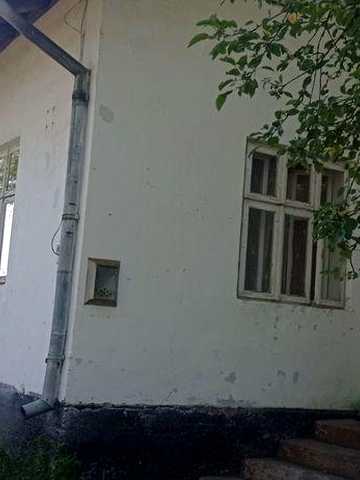 Продаж будинку в смт Журавно