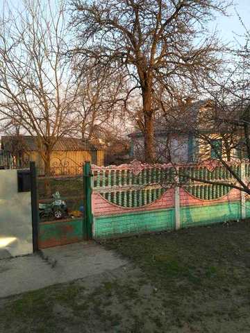 Дом с землею село Лящівка