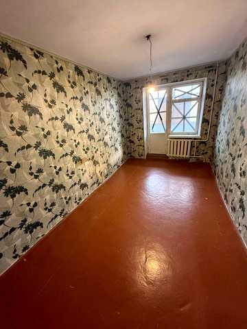 3 к/к в Жовтневому, без меблів. 3500 грн