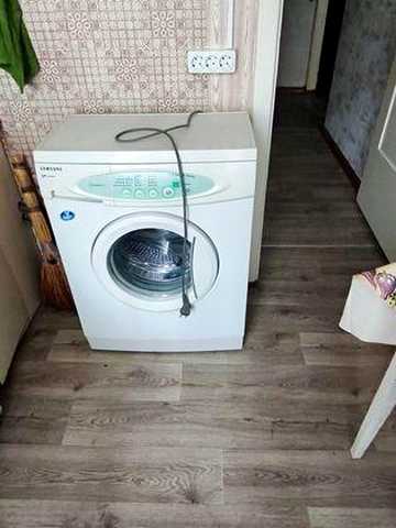 здам 2к Реміснича на другому поверсі