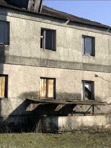 Продам булівлю з блоків та плит