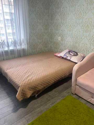 Продаж кімнати в  квартирі