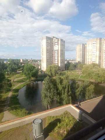 Простора квартира в новому будинку