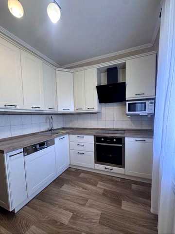 Продаж 2 кімнатної квартири метро Харківська