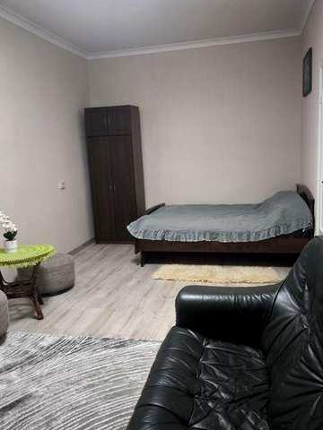 Продам квартиру в центрі міста