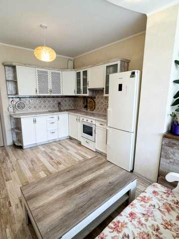 Петра Григоренка просп., 1-Б