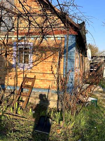 Будинок біля річки в мальовничому місці (с. Журбинці)