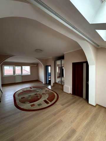 Квартира 190 м²