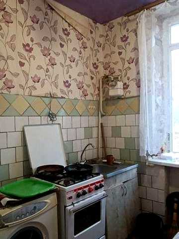 Продам 2-комн квартиру Строителей/Богдана Хмельницкого