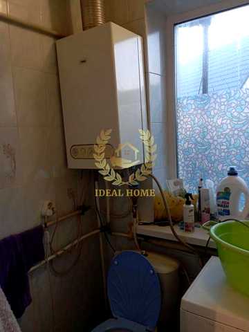 Продам 2-кімн квартиру 40 м² у Великополовецькому, 1/2 поверх.