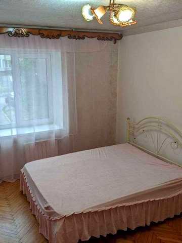 Здається в оренду 3 кімнатна квартира, пр. Лобановського, 130