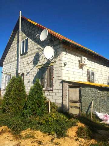 Терміново продам будинок в с. Барахти.